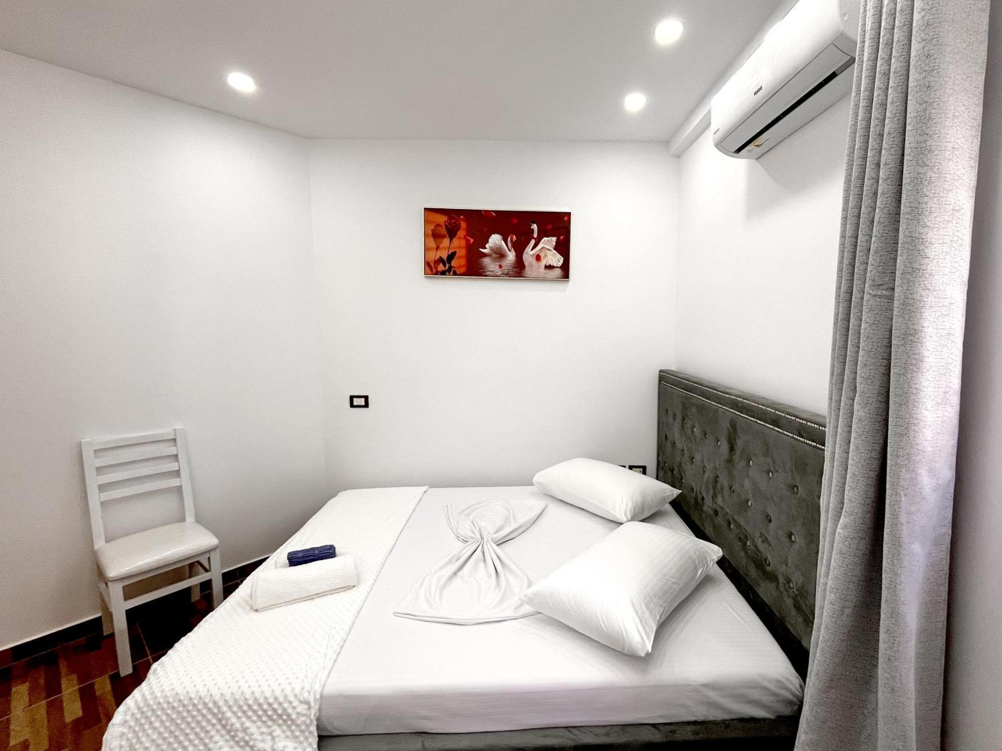 Kam Apartments In The City Center Vlorë Exterior foto